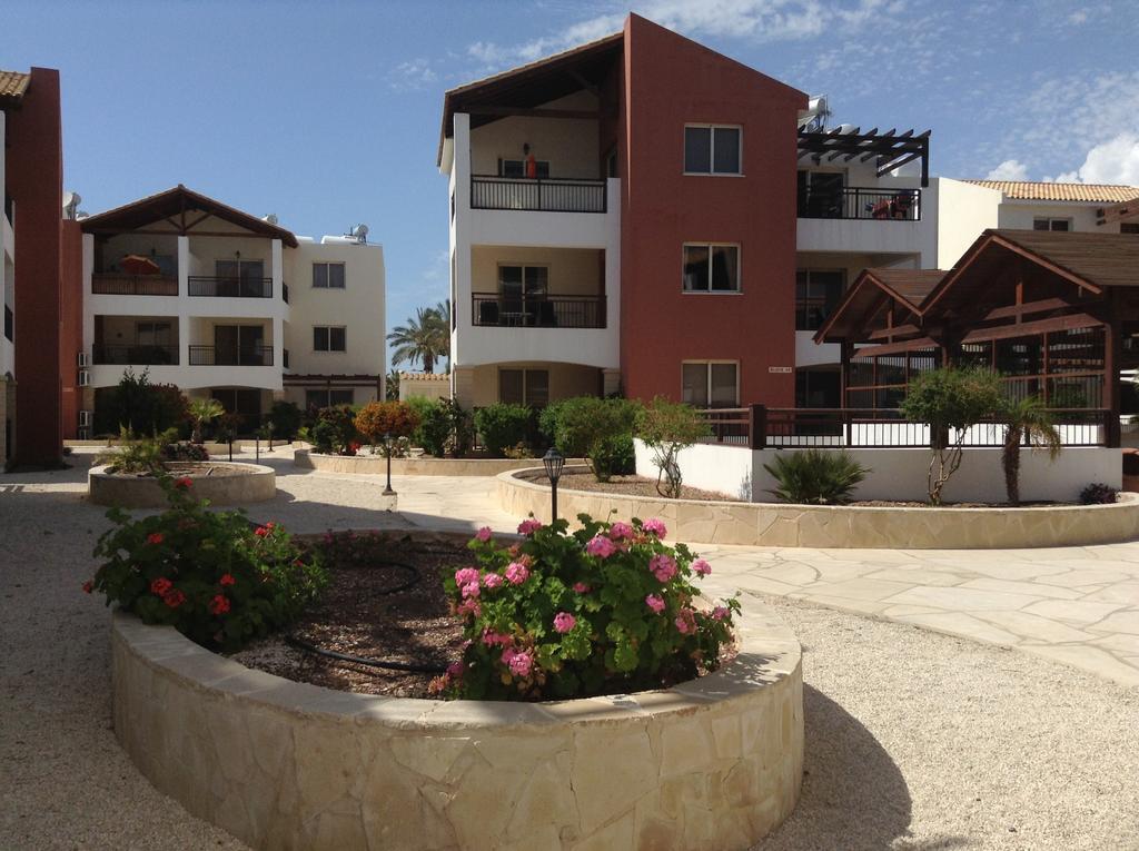 Adriana Holiday Resort Paphos Exterior photo