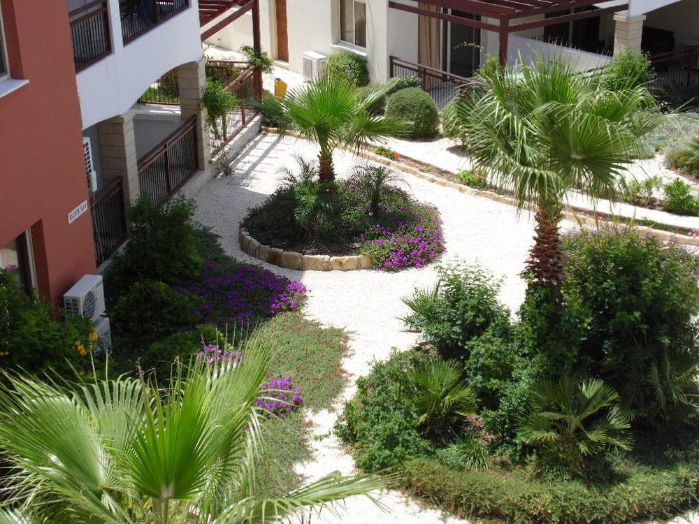 Adriana Holiday Resort Paphos Exterior photo