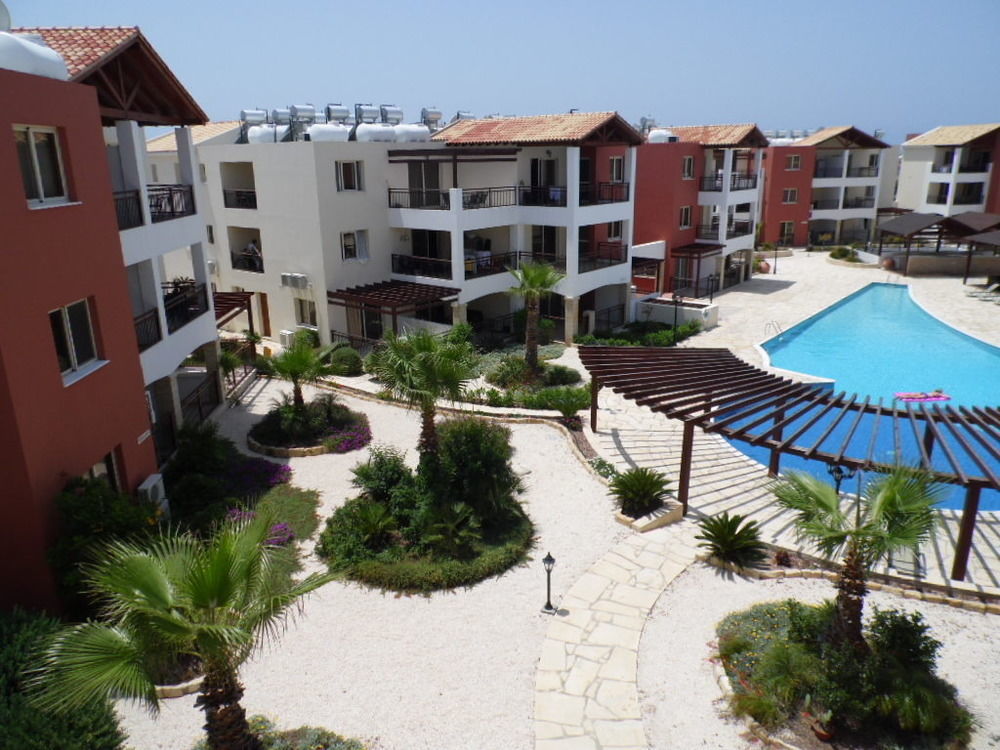Adriana Holiday Resort Paphos Exterior photo