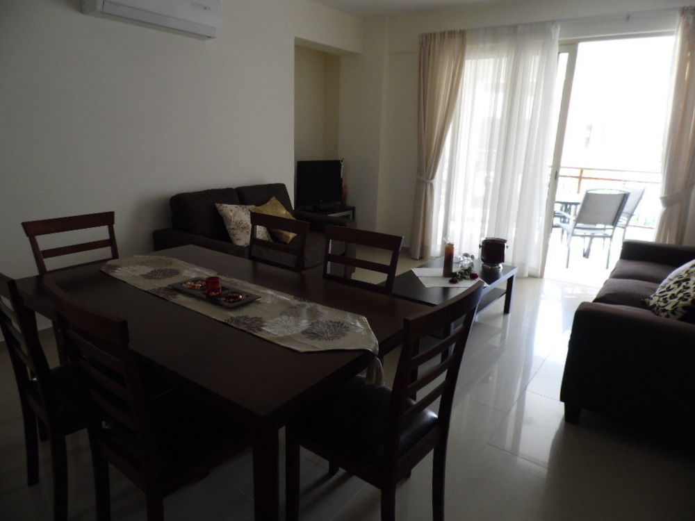Adriana Holiday Resort Paphos Exterior photo